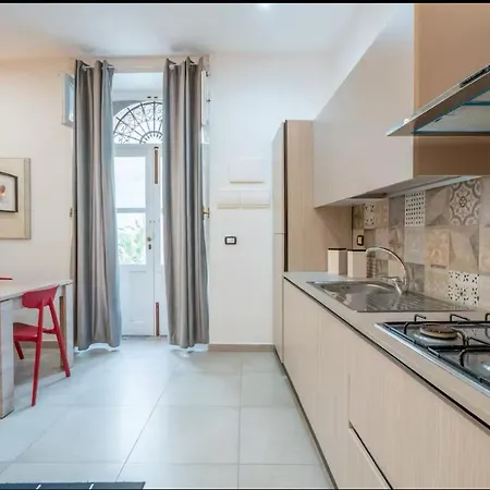 La Casa Di Eva In Via Nizza