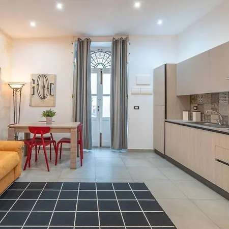 La Casa Di Eva In Via Nizza Apartament